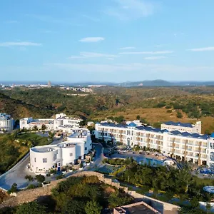 5* Station touristique Ramee Royal & -